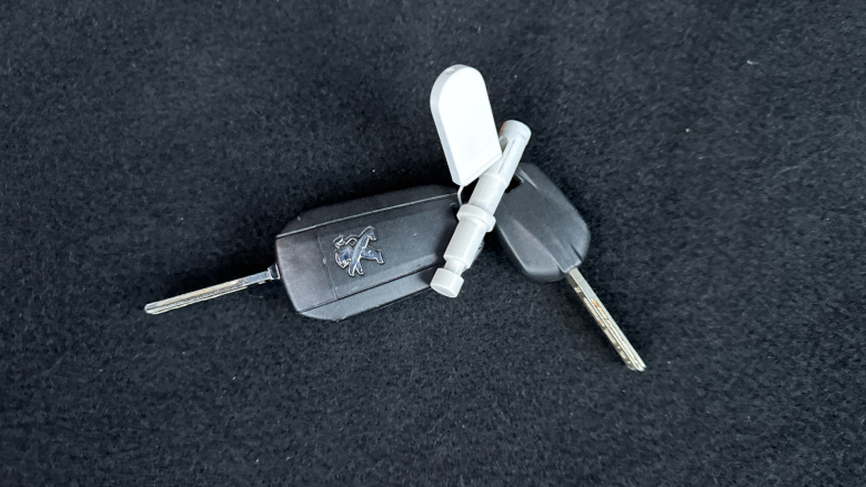 Peugeot 208 1.2 PureTech 82 Signature 5dr [Start Stop] Petrol Hatchback